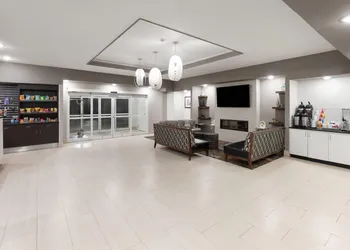 La Quinta Inn & Suites by Wyndham Kyle - Austin South hotel thumbnail 4