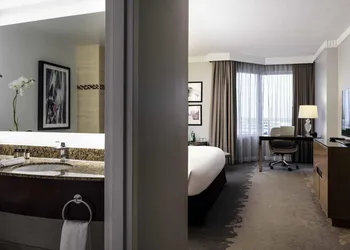 Pullman Miami Airport hotel thumbnail 6