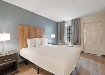 Extended Stay America Suites Miami Airport Blue Lagoon hotel thumbnail 3