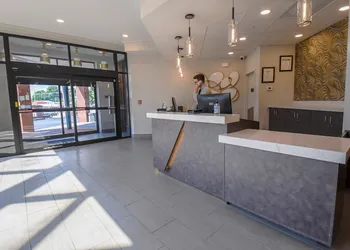 Euro Suites Hotel hotel thumbnail 4