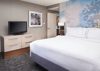 Courtyard by Marriott Cleveland Independence hotel thumbnail 3