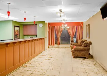 Days Inn by Wyndham St. George hotel thumbnail 2