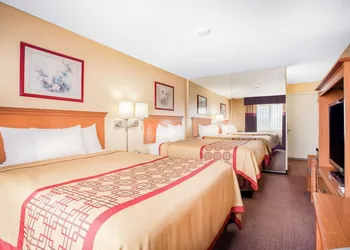 Days Inn by Wyndham St. George hotel thumbnail 5