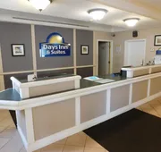 Days Inn & Suites by Wyndham Arlington Heights hotel detail image 3
