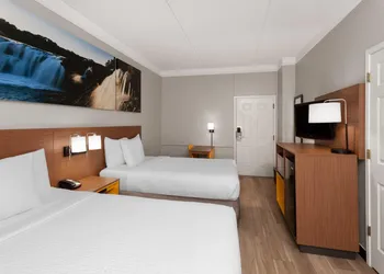 Days Inn & Suites by Wyndham Arlington Heights hotel thumbnail 6