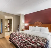 Red Roof Inn Morton Grove hotel detail image 4