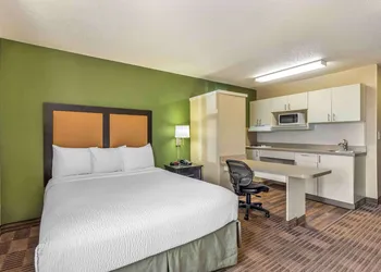 Extended Stay America Select Suites Chicago Downers Grove hotel thumbnail 5