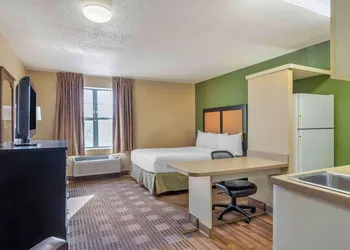 Extended Stay America Select Suites Chicago Downers Grove hotel thumbnail 6