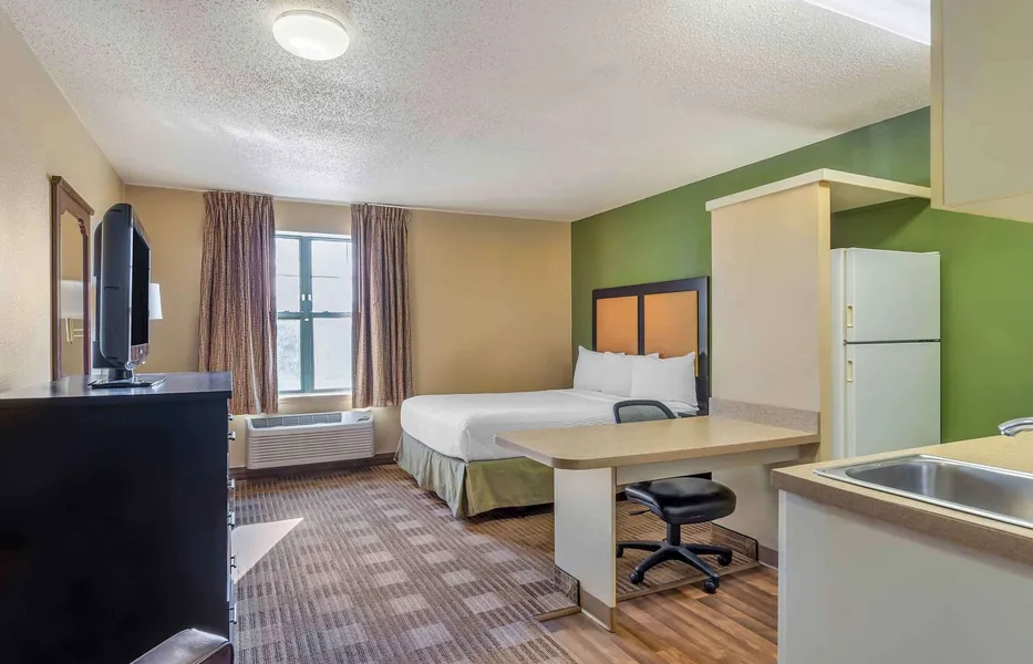 Extended Stay America Select Suites Chicago Downers Grove hotel detail image 6