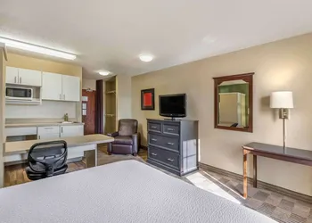 Extended Stay America Select Suites Chicago Downers Grove hotel thumbnail 7