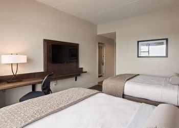 Best Western Plus Coastline Inn hotel thumbnail 6