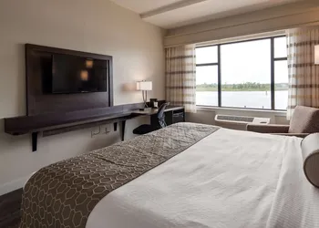 Best Western Plus Coastline Inn hotel thumbnail 7