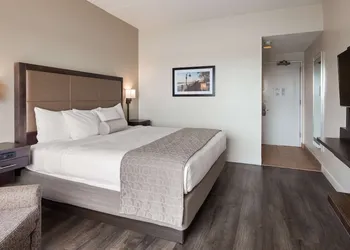 Best Western Plus Coastline Inn hotel thumbnail 8