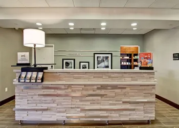 Hampton Inn & Suites Detroit/Troy hotel thumbnail 2