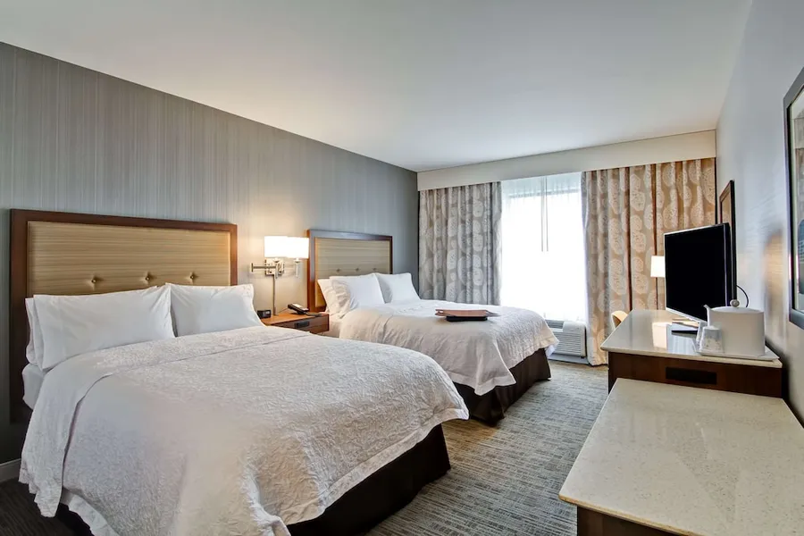 Hampton Inn & Suites Detroit/Troy hotel detail image 6