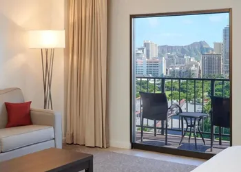 Aqua Palms Waikiki hotel thumbnail 8