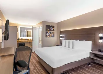 Best Western Plus Stovall's Inn hotel thumbnail 6
