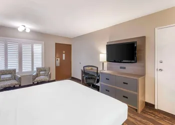Best Western Plus Stovall's Inn hotel thumbnail 7