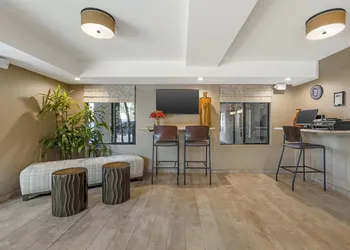 Best Western Plus Anaheim Inn hotel thumbnail 2