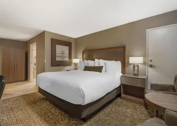 Best Western Plus Anaheim Inn hotel thumbnail 7