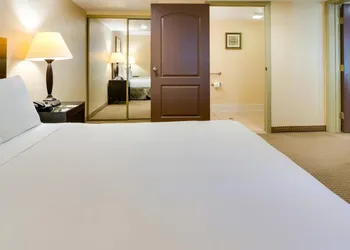 The Buena Park Grand Hotel & Suites hotel thumbnail 7