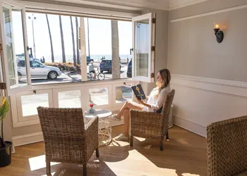 Newport Beach Hotel hotel thumbnail 5