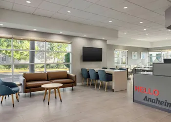 TownePlace Suites By Marriott Anaheim Maingate Near Angel Stadium hotel thumbnail 4