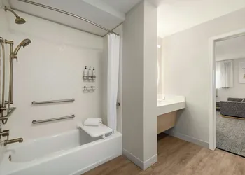 TownePlace Suites By Marriott Anaheim Maingate Near Angel Stadium hotel thumbnail 7