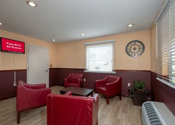 Red Roof Inn Valdosta - University hotel thumbnail 5