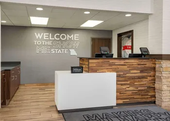 Hampton Inn & Suites Springfield, MO hotel thumbnail 5