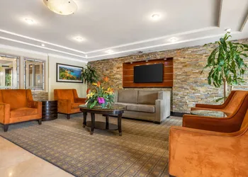 Best Western Plus Orange County Airport North hotel thumbnail 2