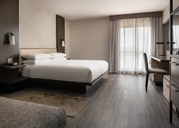Marriott Riverside at the Convention Center hotel thumbnail 5