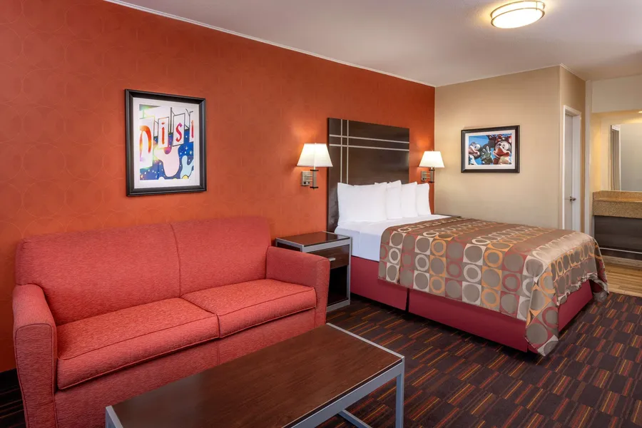Best Western Plus Raffles Inn & Suites hotel detail image 6