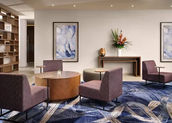 Costa Mesa Marriott hotel thumbnail 2