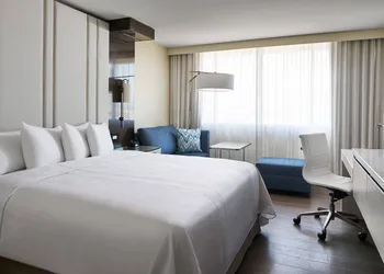 Irvine Marriott hotel thumbnail 5