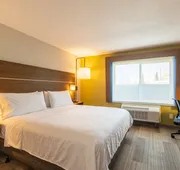 Holiday Inn Express Anaheim West by IHG hotel detail image 4