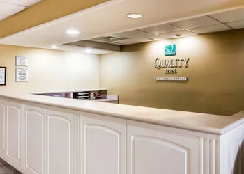 Quality Inn At the Mall - Valdosta hotel thumbnail 2