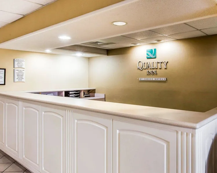 Quality Inn At the Mall - Valdosta hotel detail image 2