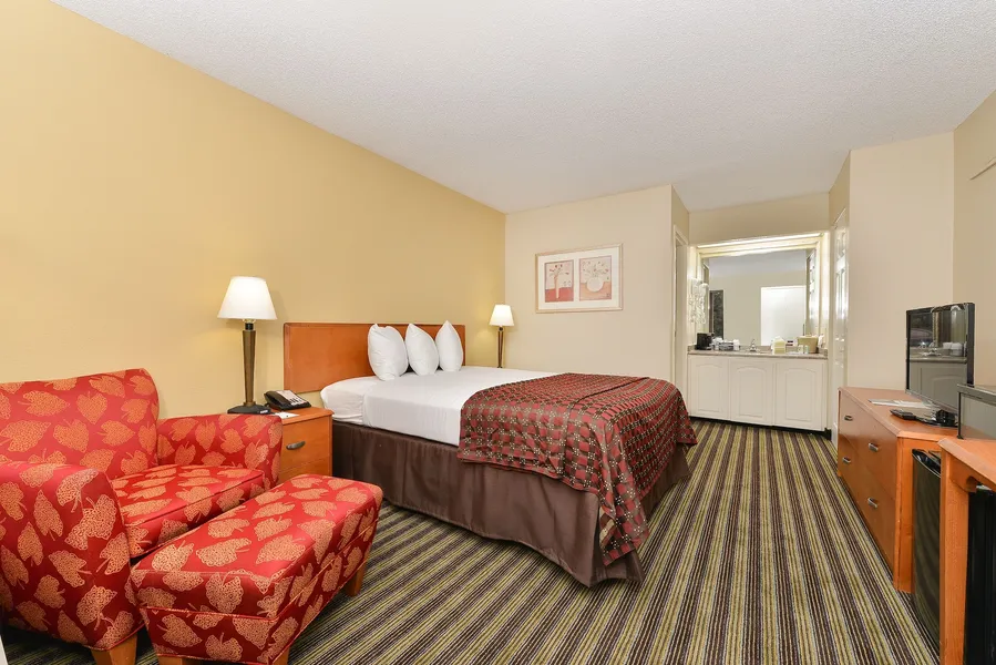 Quality Inn At the Mall - Valdosta hotel detail image 6