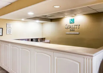 Quality Inn At the Mall - Valdosta hotel thumbnail 2