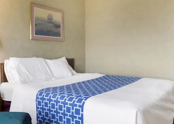 Rodeway Inn Wahpeton hotel thumbnail 8