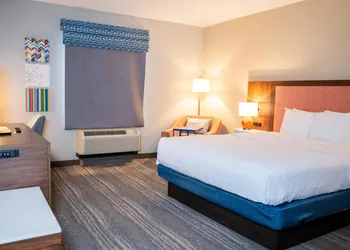 Hampton Inn Gonzales hotel thumbnail 4