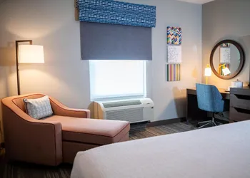 Hampton Inn Gonzales hotel thumbnail 7