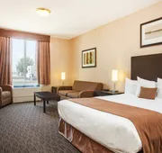 Ramada by Wyndham Estevan hotel detail image 7