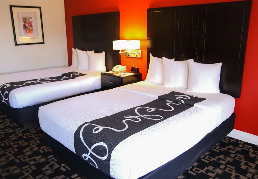 Ramada by Wyndham Oceanside hotel detail image 2