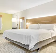 Holiday Inn Express & Suites Portland by IHG hotel detail image 4