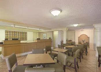 La Quinta Inn by Wyndham San Diego Chula Vista hotel thumbnail 2
