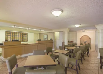 La Quinta Inn by Wyndham San Diego Chula Vista hotel thumbnail 2
