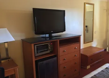 Chula Vista Inn hotel thumbnail 8