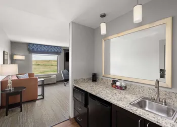 Hampton Inn & Suites Douglas hotel thumbnail 5